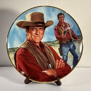 Franklin Mint “Gunsmoke” collector plate featuring g Matt Dillon